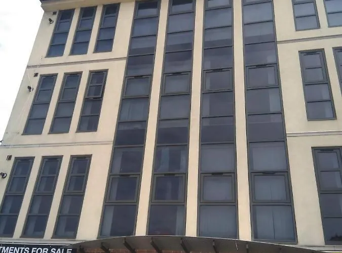 Executive Central Apartment