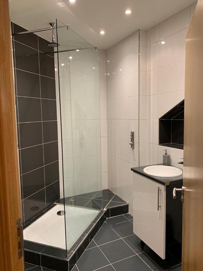 Apartment Executive *